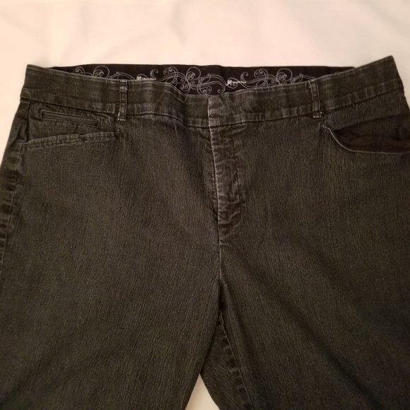 Jeans - Picture 2 of 5